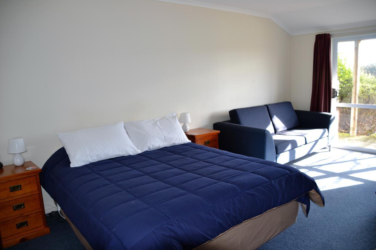 Catlins Gateway Motels Owaka Exterior photo